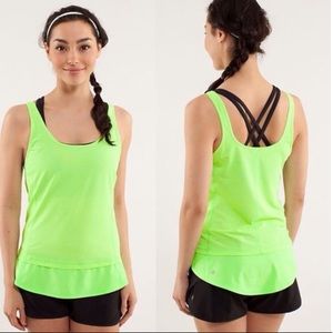 Lululemon neon green run singlet mod moves 4